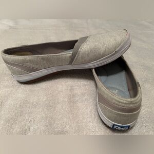 Women’s size 7 grey Keds flats